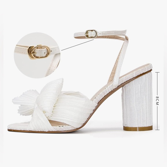 Pleated Bow Heels - Picture 2 of 3